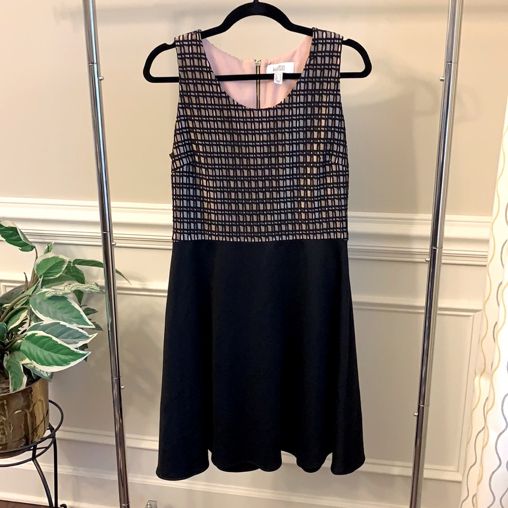 Belle by Badgley Mischka Women’s Black and Pink Dress, size 10